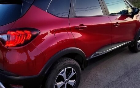 Renault Kaptur I рестайлинг, 2021 год, 1 600 000 рублей, 3 фотография