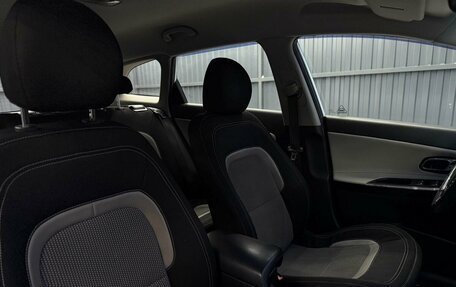 KIA cee'd III, 2013 год, 1 069 000 рублей, 21 фотография