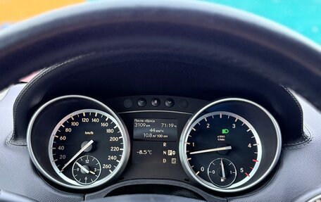 Mercedes-Benz GL-Класс, 2011 год, 2 450 000 рублей, 16 фотография