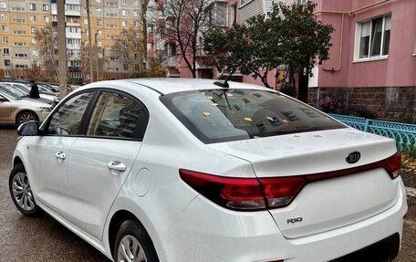 KIA Rio IV, 2018 год, 1 010 000 рублей, 5 фотография