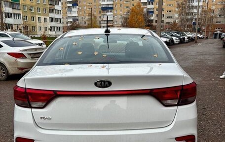 KIA Rio IV, 2018 год, 1 010 000 рублей, 6 фотография