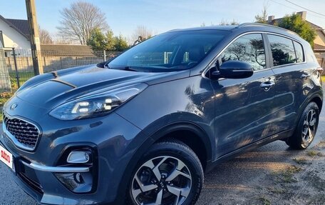 KIA Sportage IV рестайлинг, 2019 год, 1 550 000 рублей, 21 фотография
