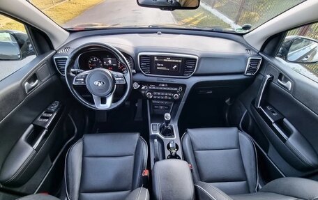 KIA Sportage IV рестайлинг, 2019 год, 1 550 000 рублей, 28 фотография