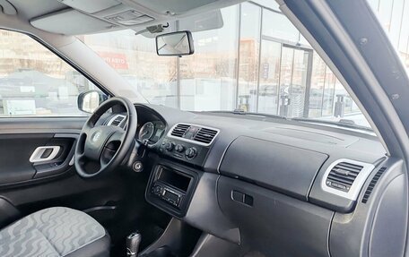 Skoda Fabia II, 2008 год, 400 000 рублей, 13 фотография