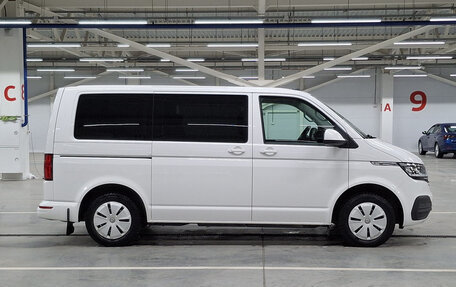 Volkswagen Caravelle T6 рестайлинг, 2021 год, 4 682 950 рублей, 4 фотография