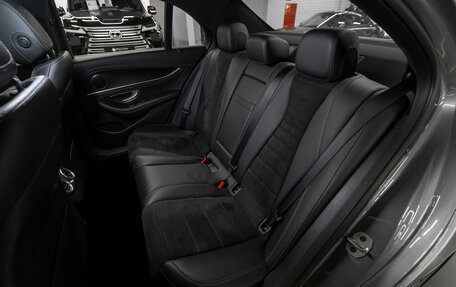 Mercedes-Benz E-Класс, 2018 год, 3 640 000 рублей, 12 фотография