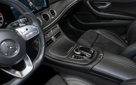 Mercedes-Benz E-Класс, 2018 год, 3 640 000 рублей, 13 фотография