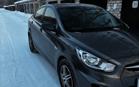 Hyundai Solaris II рестайлинг, 2014 год, 820 000 рублей, 2 фотография