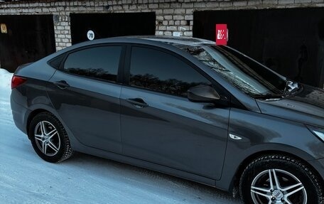 Hyundai Solaris II рестайлинг, 2014 год, 820 000 рублей, 3 фотография