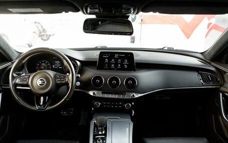 KIA Stinger I, 2018 год, 2 750 000 рублей, 14 фотография