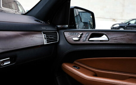 Mercedes-Benz GLE, 2017 год, 3 299 000 рублей, 16 фотография