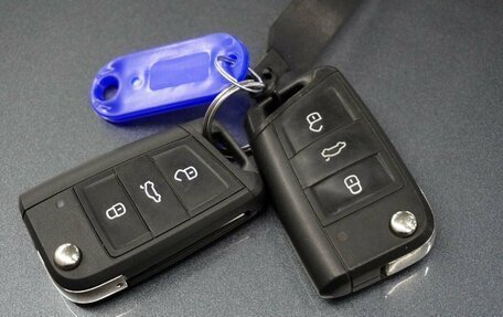 Skoda Karoq I, 2020 год, 2 275 000 рублей, 18 фотография