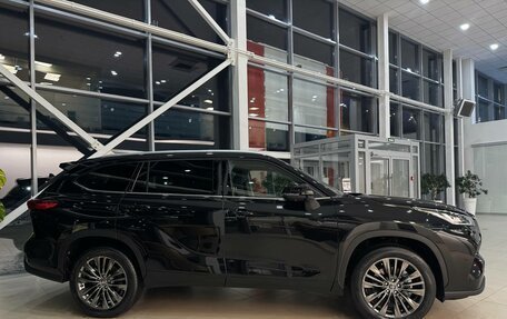 Toyota Highlander, 2025 год, 5 990 000 рублей, 4 фотография