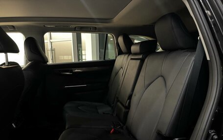 Toyota Highlander, 2025 год, 5 990 000 рублей, 16 фотография