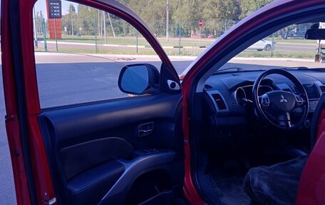 Mitsubishi Outlander III рестайлинг 3, 2008 год, 970 000 рублей, 6 фотография