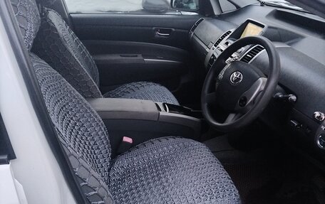 Toyota Prius, 2009 год, 850 000 рублей, 10 фотография