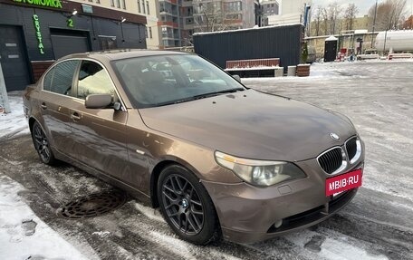 BMW 5 серия, 2006 год, 1 000 000 рублей, 25 фотография
