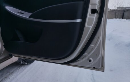 Hyundai Solaris II рестайлинг, 2011 год, 530 000 рублей, 13 фотография