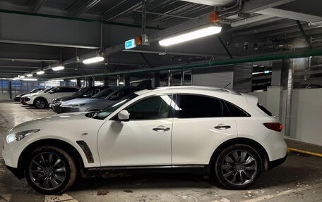 Infiniti FX II, 2013 год, 3 фотография