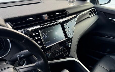 Toyota Camry, 2020 год, 2 680 000 рублей, 8 фотография