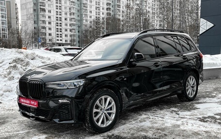 BMW X7, 2021 год, 8 377 000 рублей, 1 фотография
