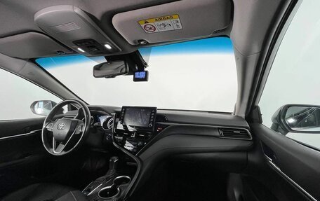 Toyota Camry, 2021 год, 4 150 000 рублей, 10 фотография