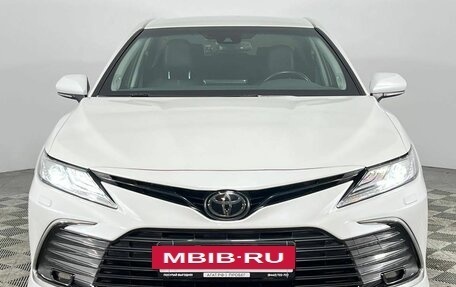 Toyota Camry, 2021 год, 4 150 000 рублей, 2 фотография