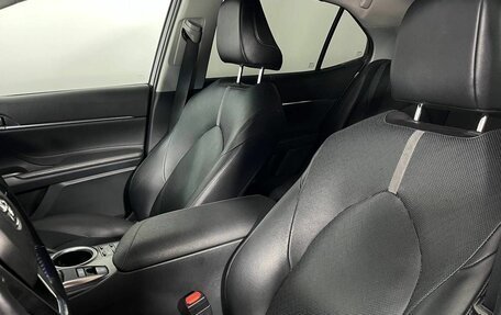 Toyota Camry, 2021 год, 4 150 000 рублей, 23 фотография