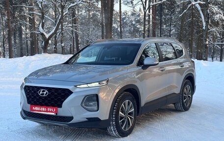 Hyundai Santa Fe IV, 2018 год, 2 450 000 рублей, 3 фотография