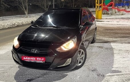 Hyundai Solaris II рестайлинг, 2012 год, 680 000 рублей, 5 фотография