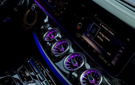 Mercedes-Benz E-Класс AMG, 2018 год, 4 400 000 рублей, 10 фотография