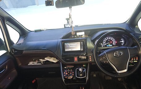 Toyota Esquire I, 2015 год, 2 150 000 рублей, 17 фотография