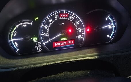 Toyota Esquire I, 2015 год, 2 150 000 рублей, 13 фотография