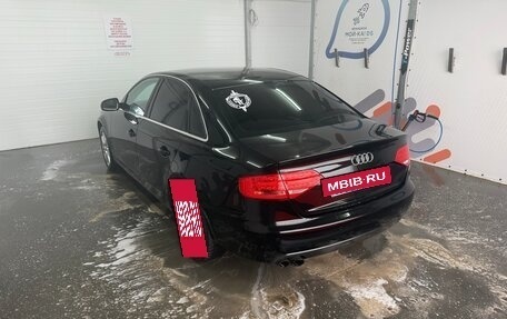 Audi A4, 2011 год, 950 000 рублей, 5 фотография