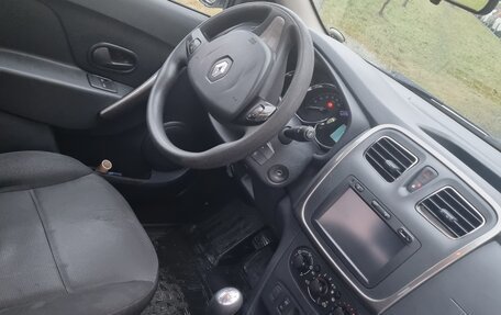 Renault Sandero II рестайлинг, 2014 год, 650 000 рублей, 3 фотография