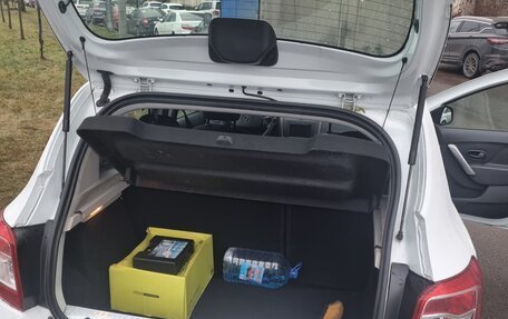 Renault Sandero II рестайлинг, 2014 год, 650 000 рублей, 11 фотография