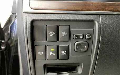 Toyota Land Cruiser 200, 2015 год, 6 850 000 рублей, 13 фотография