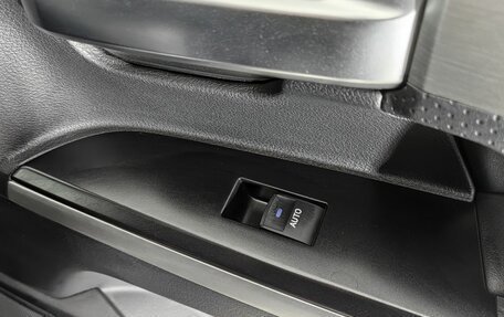 Toyota Land Cruiser 200, 2015 год, 6 850 000 рублей, 20 фотография