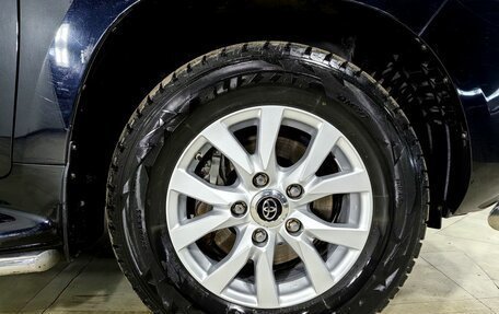 Toyota Land Cruiser 200, 2015 год, 6 850 000 рублей, 33 фотография