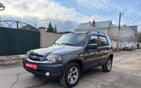 Chevrolet Niva I рестайлинг, 2020 год, 750 000 рублей, 1 фотография