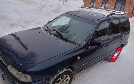 Nissan Sunny Y10, 1992 год, 165 000 рублей, 1 фотография