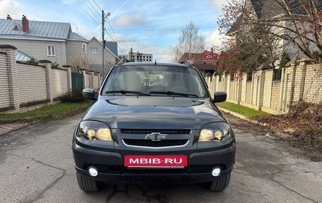 Chevrolet Niva I рестайлинг, 2020 год, 750 000 рублей, 2 фотография