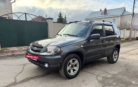 Chevrolet Niva I рестайлинг, 2020 год, 750 000 рублей, 8 фотография