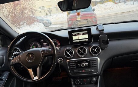 Mercedes-Benz A-Класс, 2014 год, 1 270 000 рублей, 5 фотография