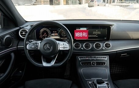 Mercedes-Benz E-Класс, 2019 год, 3 348 000 рублей, 8 фотография