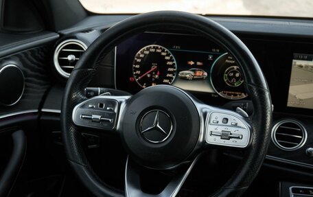 Mercedes-Benz E-Класс, 2019 год, 3 348 000 рублей, 13 фотография