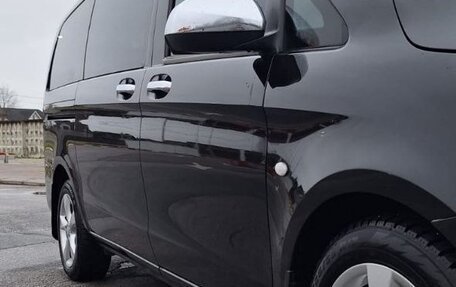 Mercedes-Benz Vito, 2015 год, 2 390 000 рублей, 4 фотография