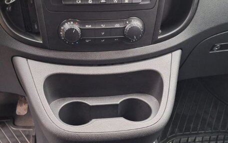 Mercedes-Benz Vito, 2015 год, 2 390 000 рублей, 16 фотография