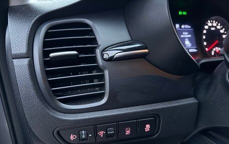 KIA Rio IV, 2018 год, 1 650 000 рублей, 17 фотография