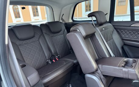 Mercedes-Benz GLS, 2017 год, 4 390 000 рублей, 25 фотография